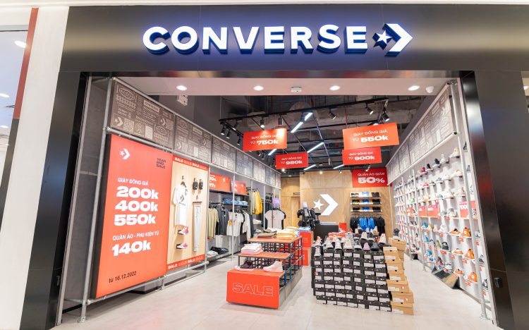 Converse shop the mall